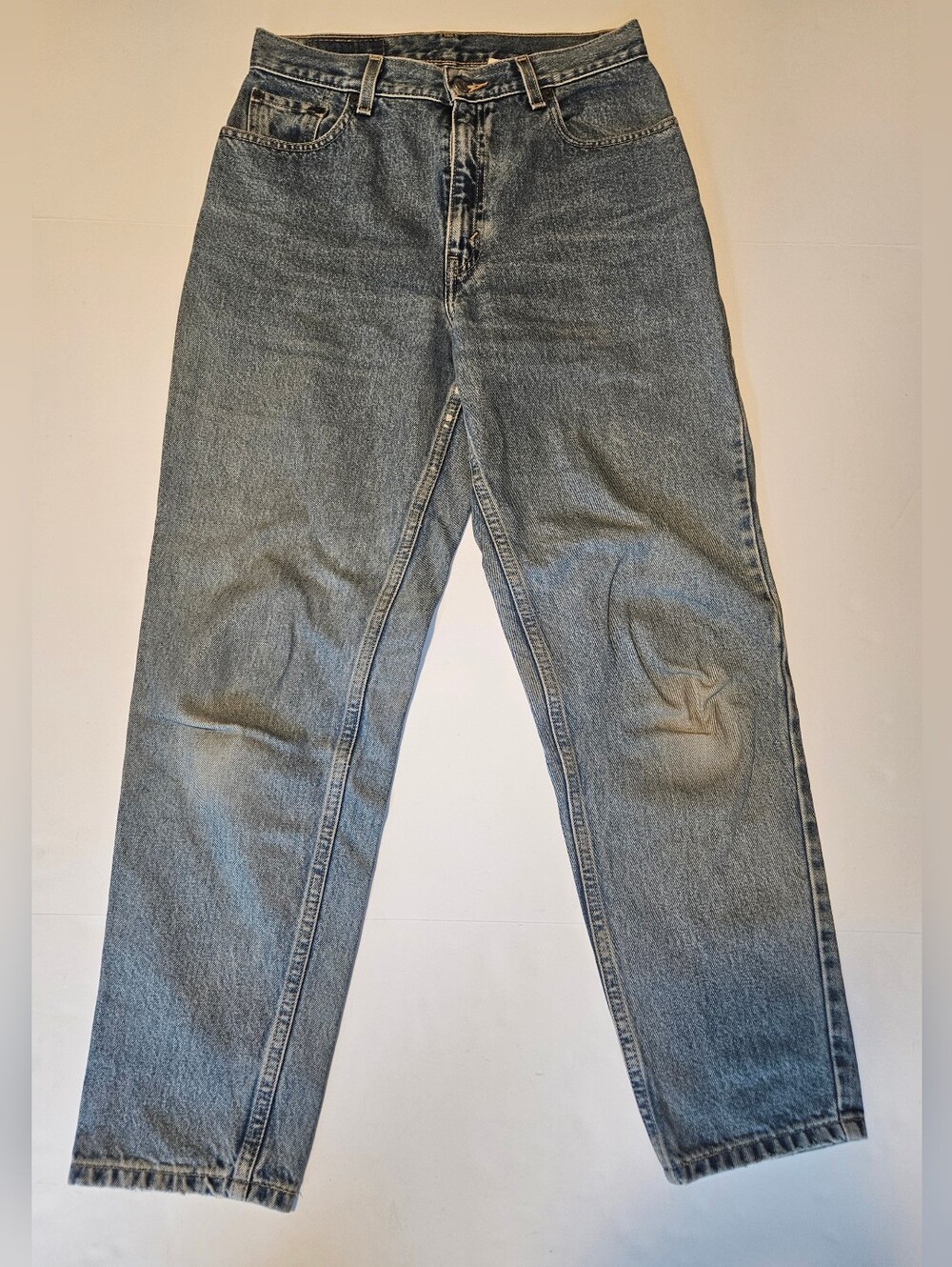 Levi's 550 Women's Relaxed Fit w/ Tapered Leg Jeans - Faded Blue Denim